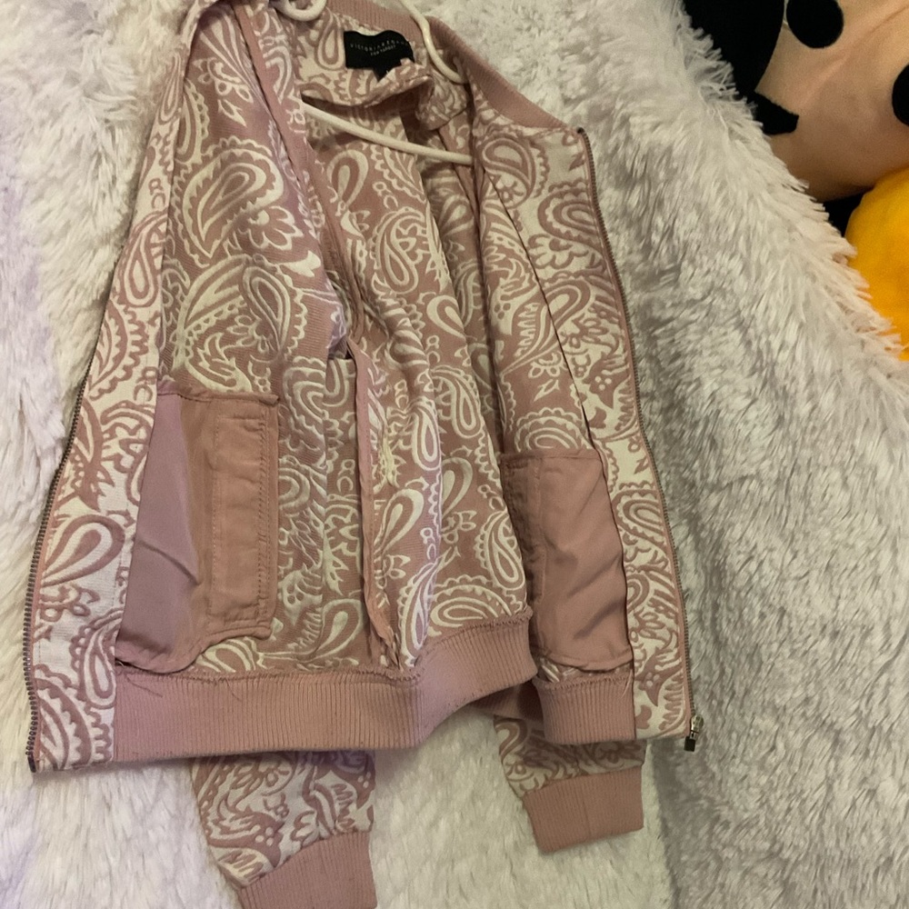 Jacket - Picture 3 of 5